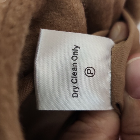 Tuckernuck Camel Emerson Popover Sweater Small - Picture 9 of 9